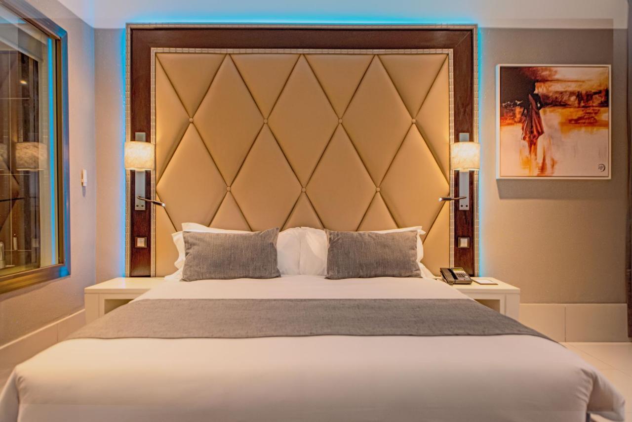 Krystal Palace Douala Eksteriør billede