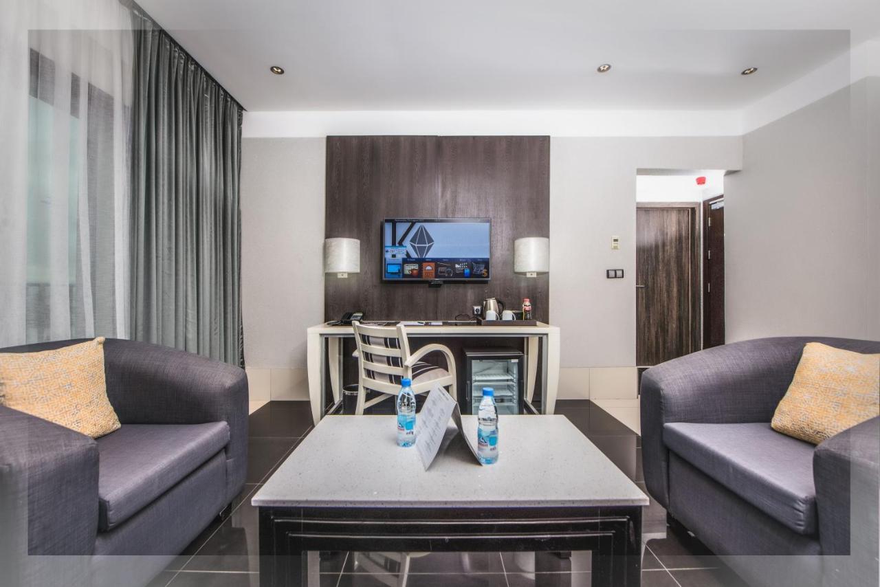 Krystal Palace Douala Eksteriør billede