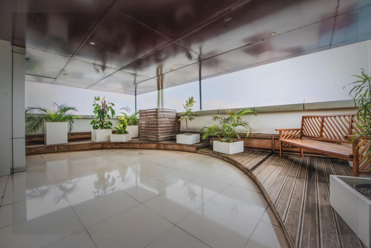 Krystal Palace Douala Eksteriør billede